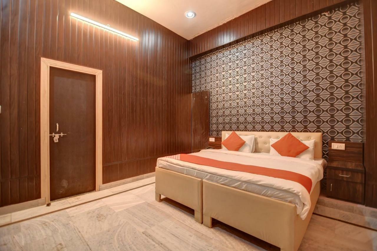 Oyo 19533 D Nest Inn Lucknow Exterior foto